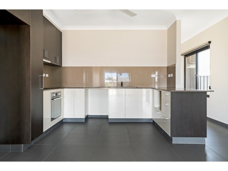 3/3 George Street, Johnston NT 0832