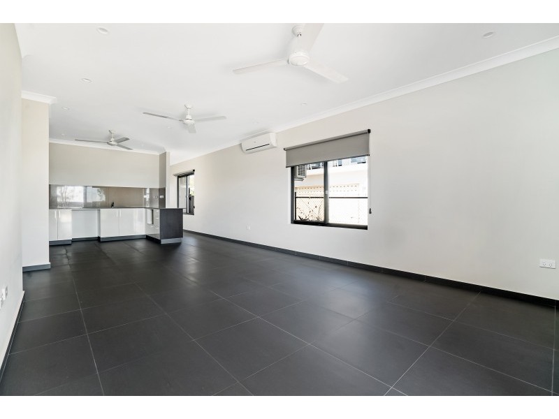 3/3 George Street, Johnston NT 0832