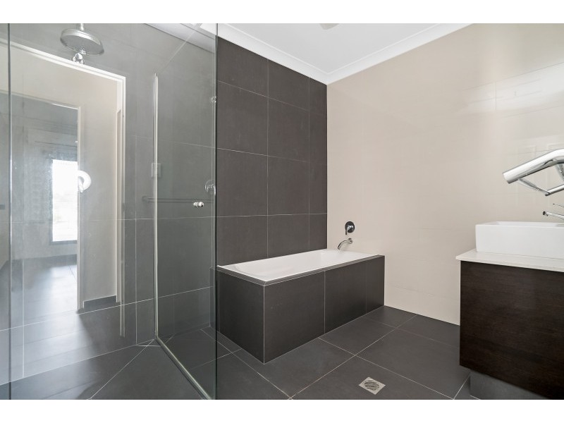 3/3 George Street, Johnston NT 0832