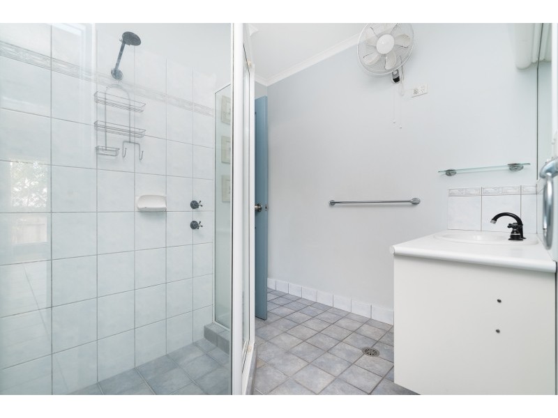 3/8 Lowe Court, Driver NT 0830
