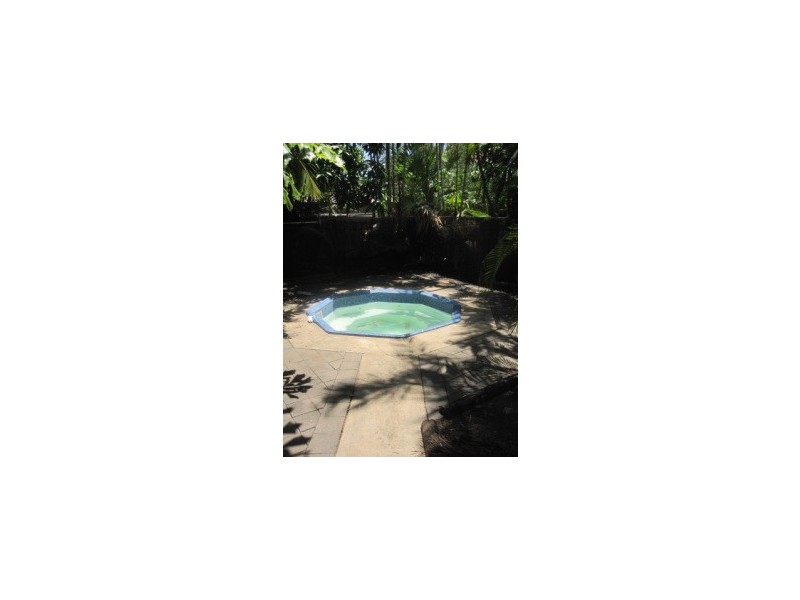 164 Tiwi Gardens Road, Tiwi NT 0810