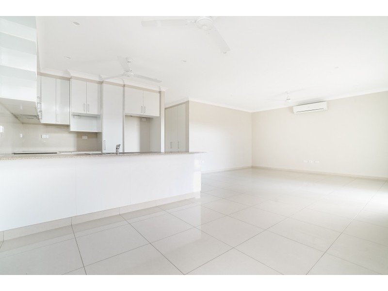 2/8 Hodge, Johnston NT 0832