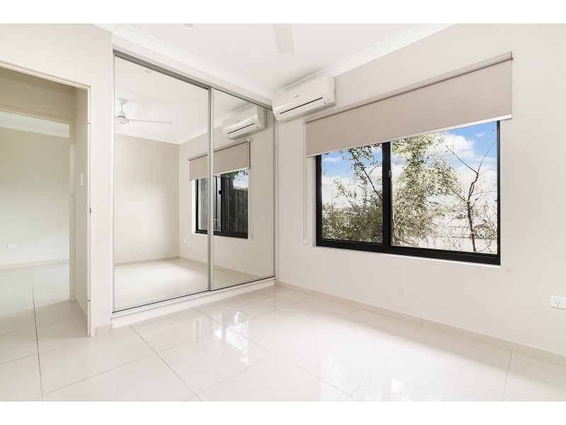 2/8 Hodge, Johnston NT 0832