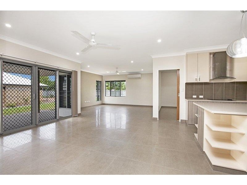 18 Damascene Crescent, Bellamack NT 0832