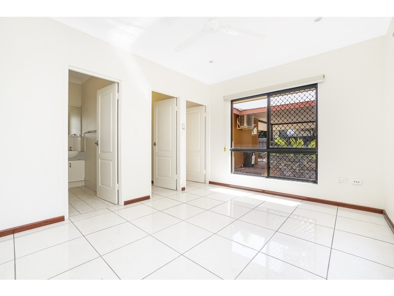 24 Yirra Crescent, Rosebery NT 0832