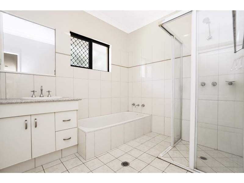 24 Yirra Crescent, Rosebery NT 0832