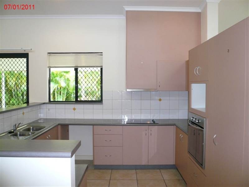 Rosebery NT 0832