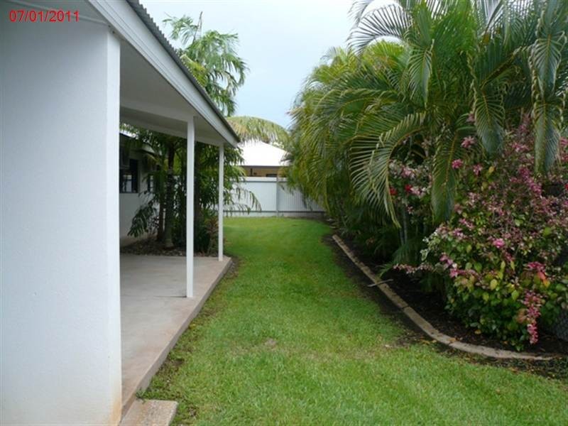 Rosebery NT 0832