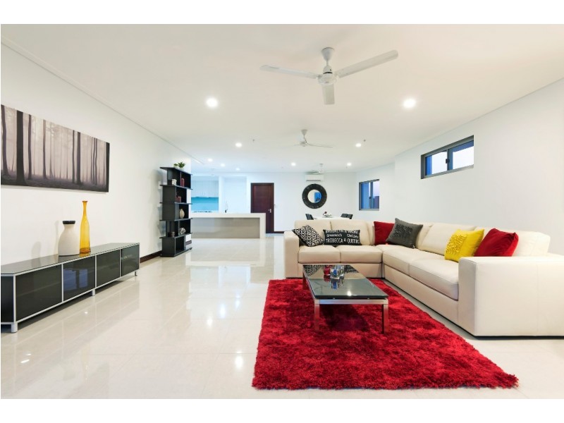8/29 Woods Street, Darwin NT 0800