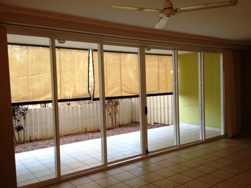 5/8 Giuseppe, Coconut Grove NT 0810