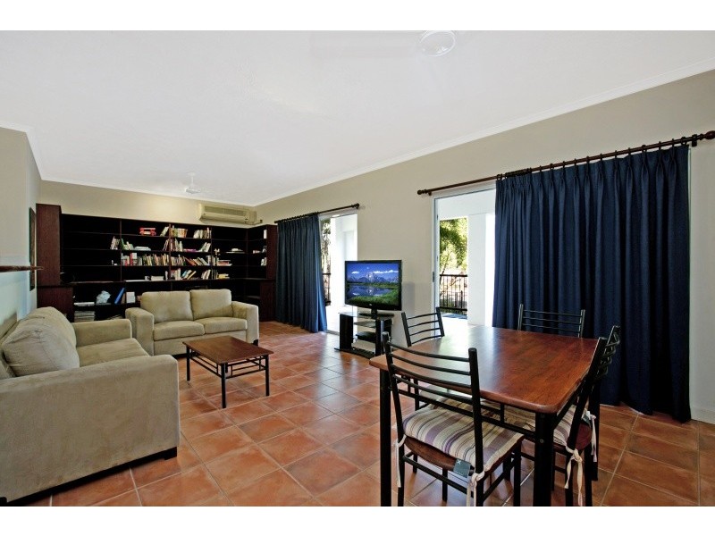 2/2 Poinciana Street, Nightcliff NT 0810