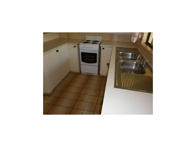 8/3 Livistona Road, Karama NT 0812