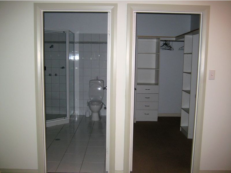 2/8 Gardens Road, The Gardens NT 0820