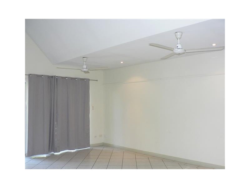 2/8 Gardens Road, The Gardens NT 0820