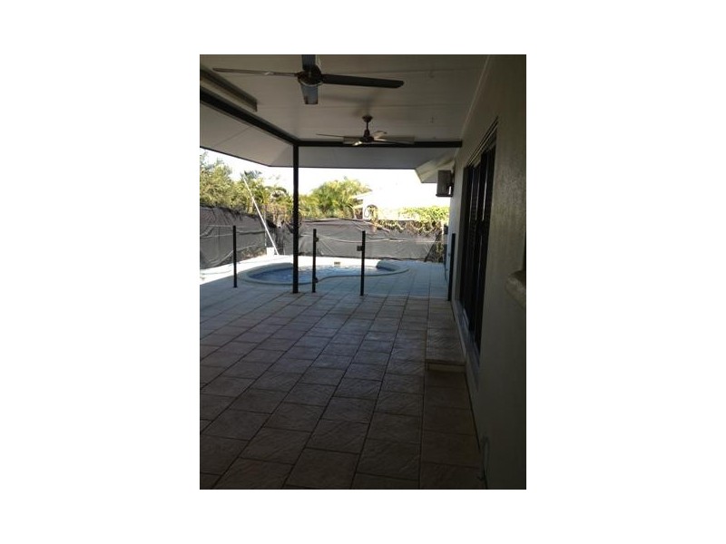 42 Richards Crescent, Rosebery NT 0832