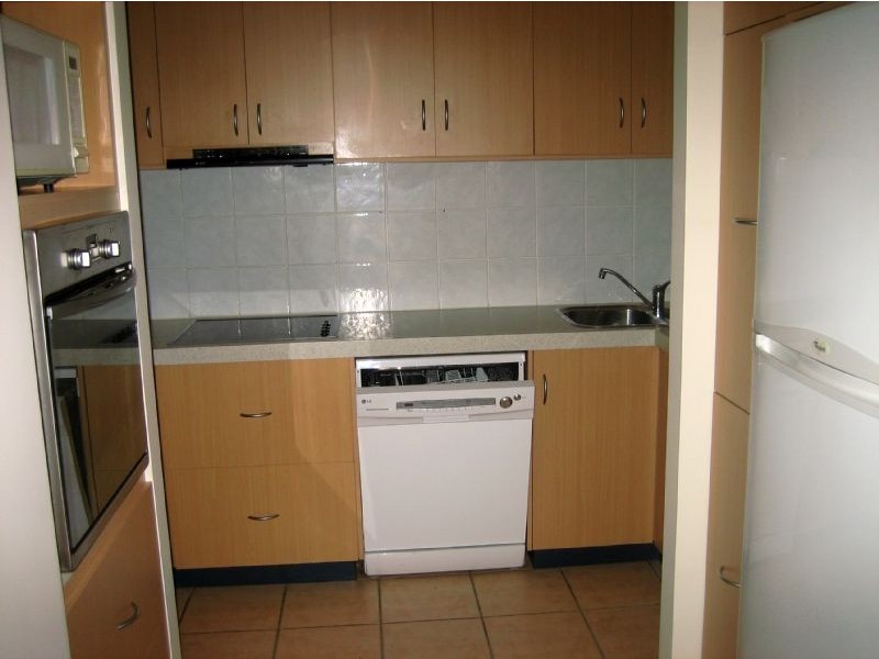 2/4 McMinn Street, Darwin NT 0800