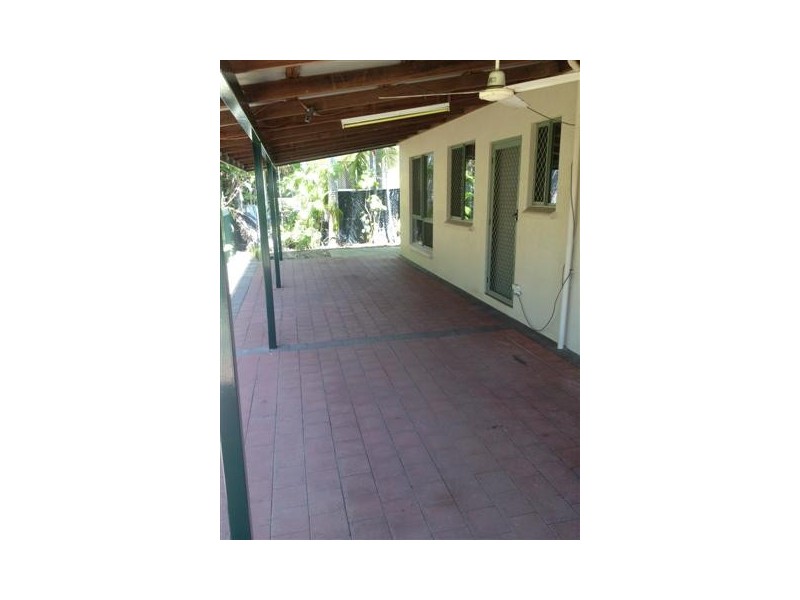 2 Lobelia Court, Rosebery NT 0832