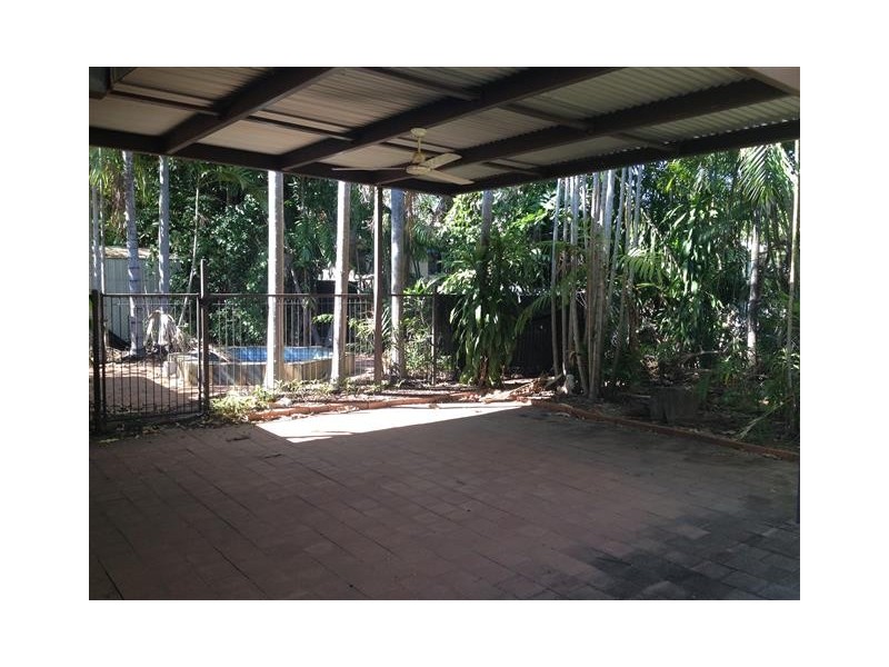 27 Kapalga Street, Tiwi NT 0810