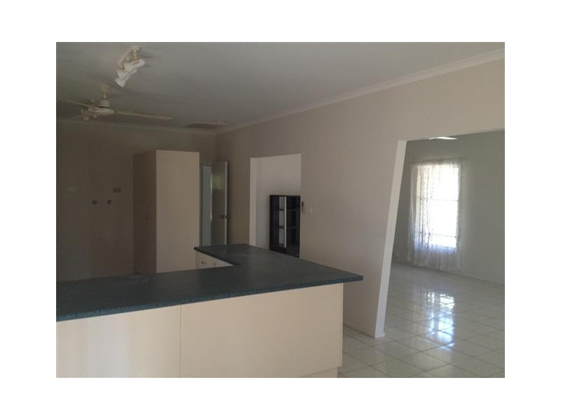 27 Kapalga Street, Tiwi NT 0810