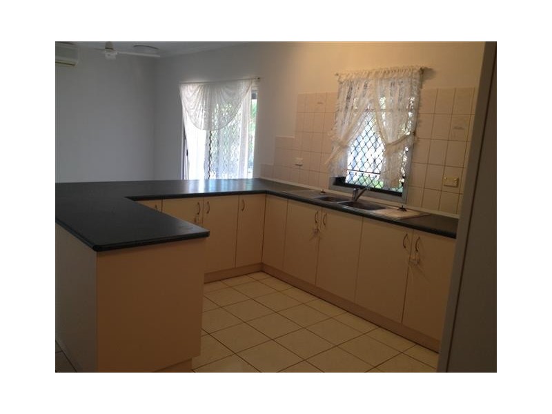 27 Kapalga Street, Tiwi NT 0810