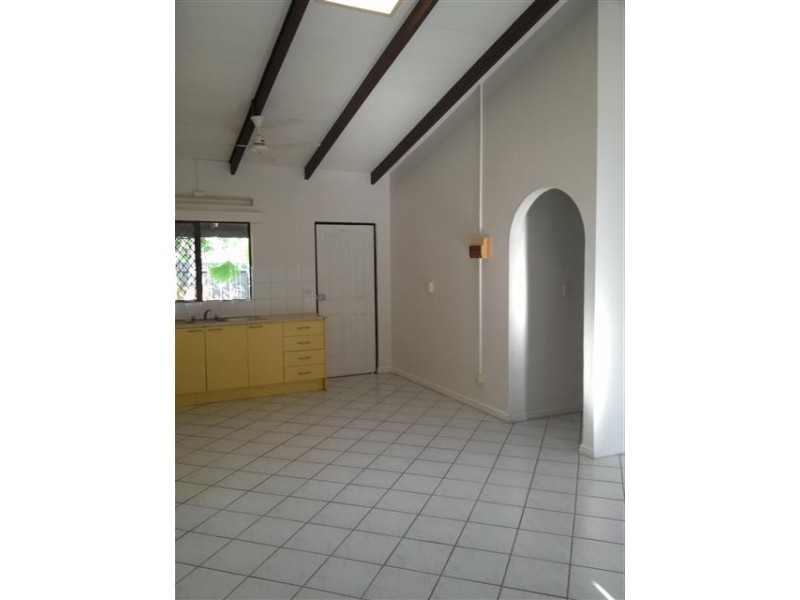 6/4 Hauser court, Marrara NT 0812