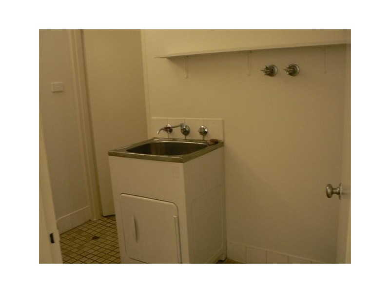 8 Maddock Court, Malak NT 0812