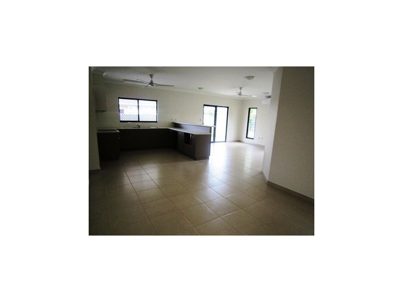 24 Bryden Street, Rosebery NT 0832