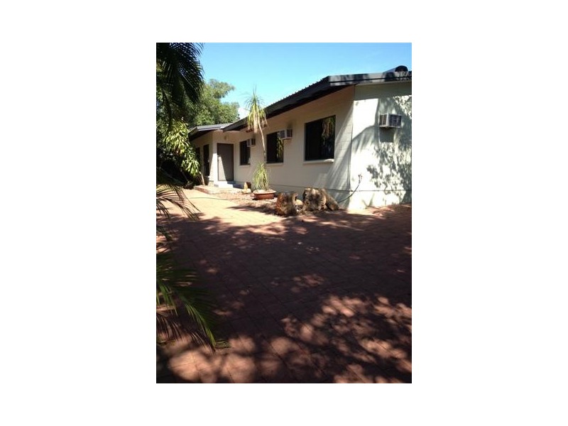 18 Strawbridge Crescent, Moulden NT 0830