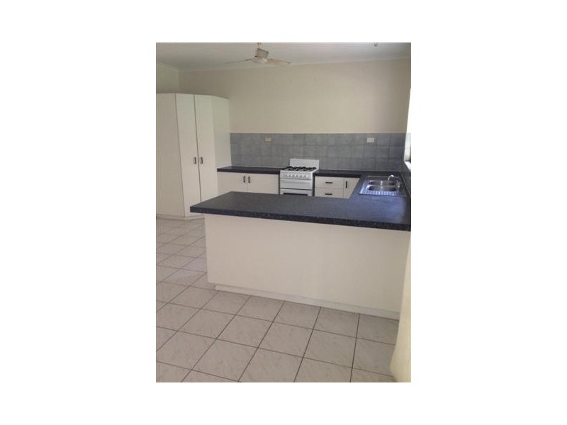 18 Strawbridge Crescent, Moulden NT 0830