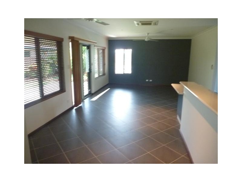 36 Liddy Crescent, Farrar NT 0830