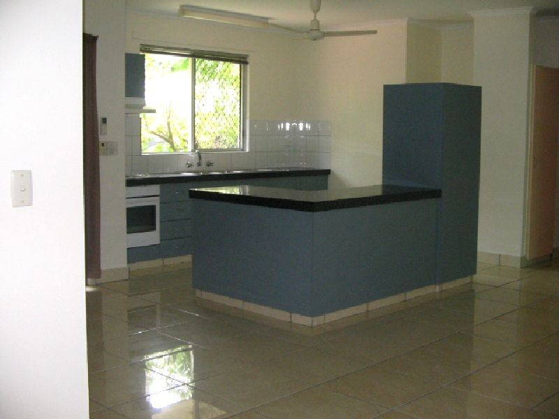 49 Wearing Crescent, Karama NT 0812