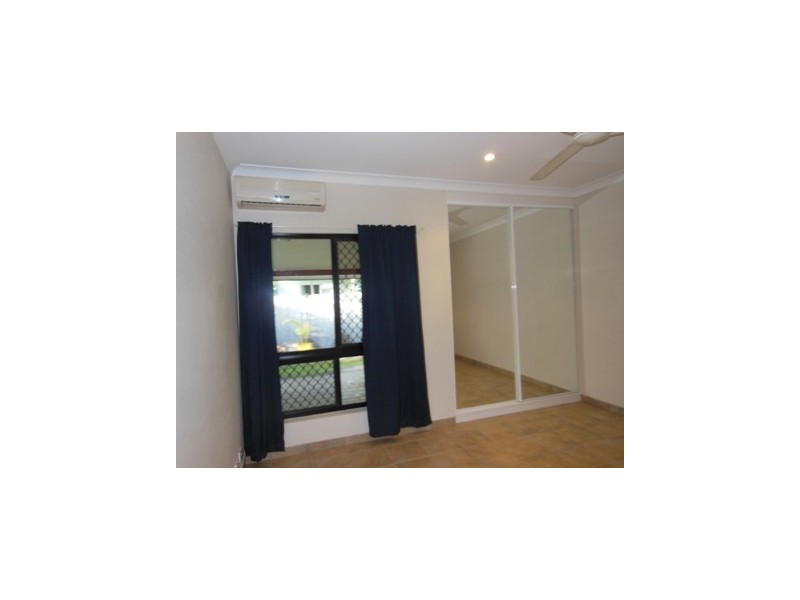 10/11 Sonder Crescent, Bakewell NT 0832