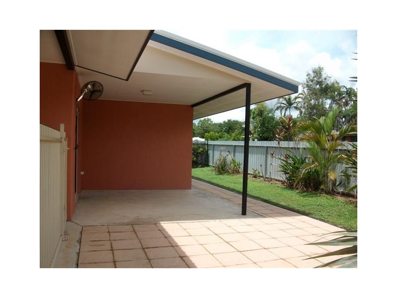 1/8 Priore Court, Moulden NT 0830