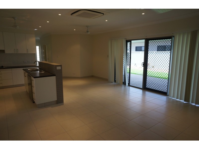 11 Hobart Crescent, Johnston NT 0832