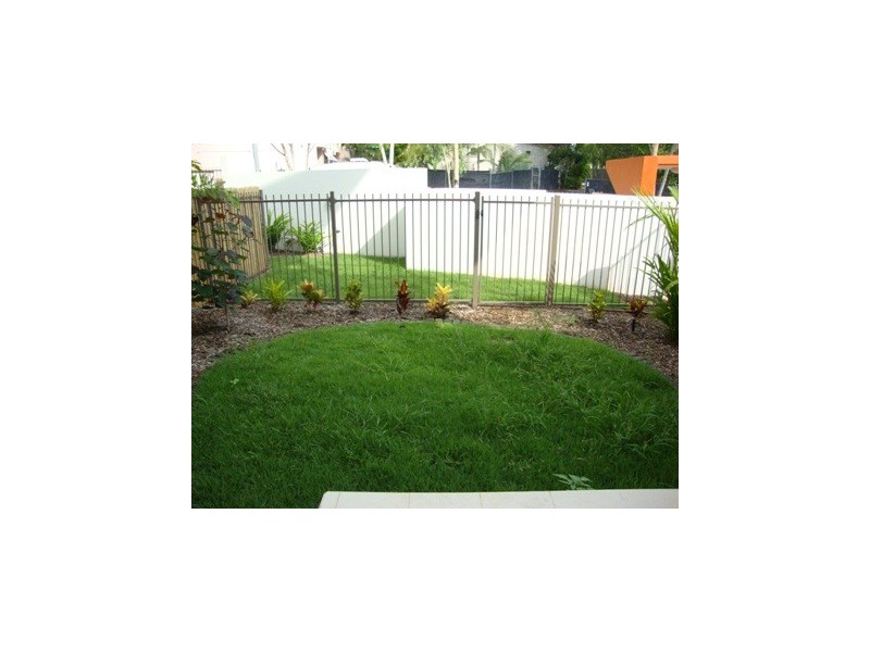 1/32 Lorna Lim Terrace, Driver NT 0830