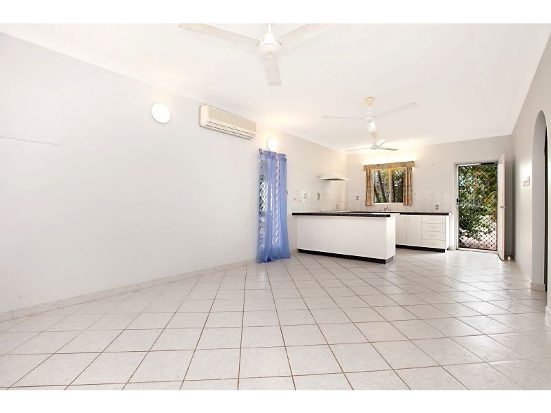 8/79 Forrest Parade, Bakewell NT 0832