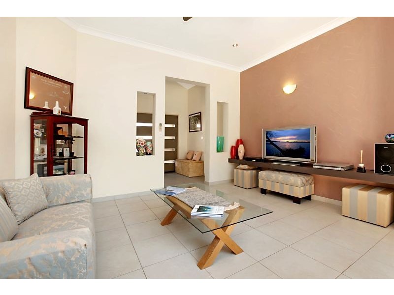 12 Bryden Street, Rosebery NT 0832