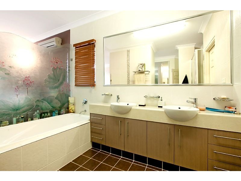 12 Bryden Street, Rosebery NT 0832