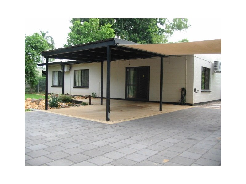 15 Compass Court, Woodroffe NT 0830