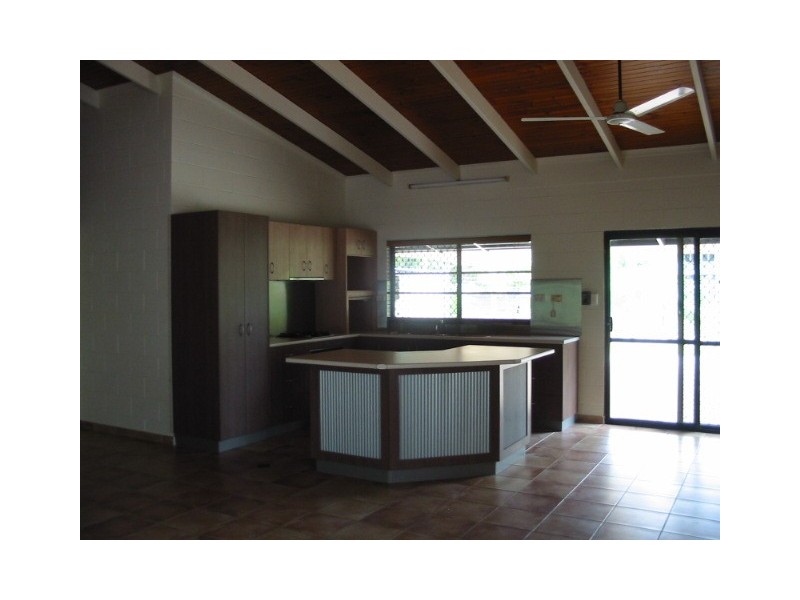 15 Compass Court, Woodroffe NT 0830