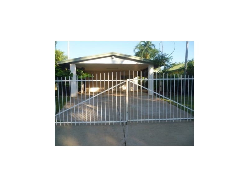 8 Azimuth Court, Woodroffe NT 0830