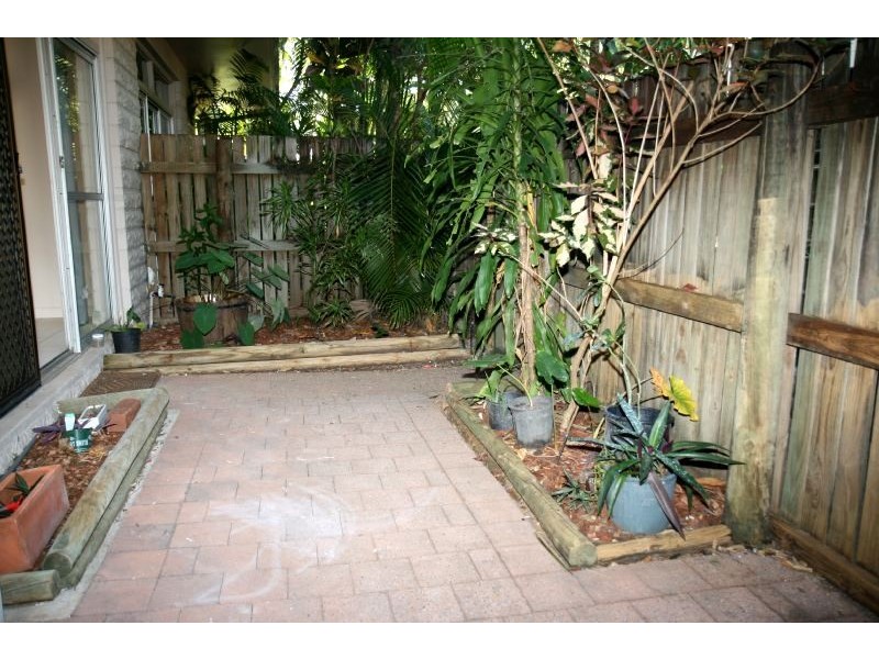 2/11 Hinkler Crescent, Fannie Bay NT 0820