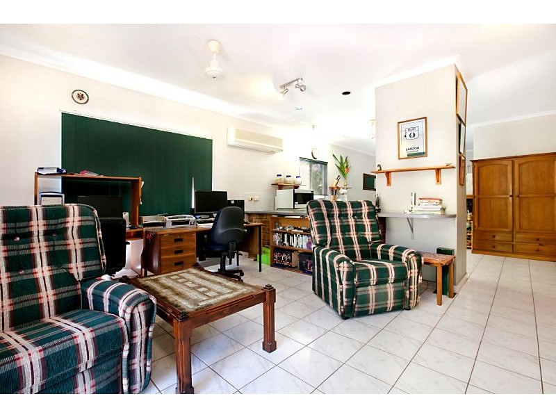 1/4 Hogan Court, Gray NT 0830