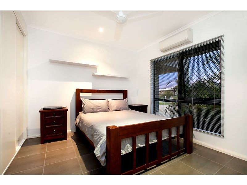 12 Deane Crescent, Rosebery NT 0832