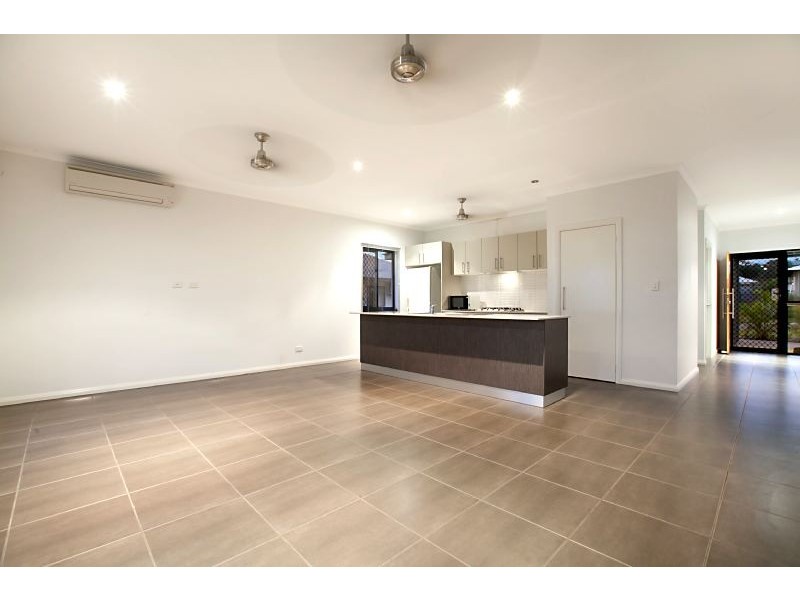 12 Deane Crescent, Rosebery NT 0832