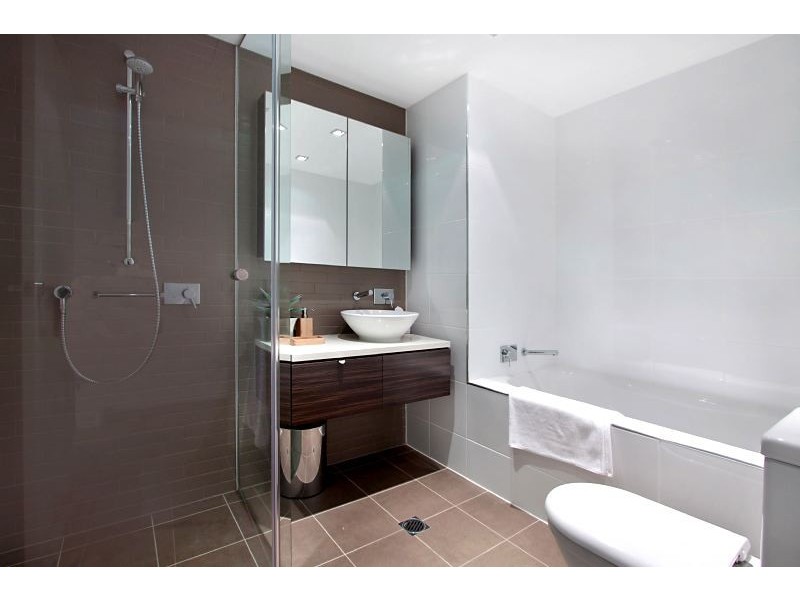 104/19B Kitchener Drive, Darwin NT 0800