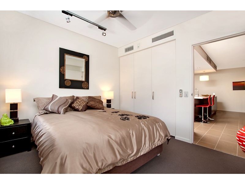 104/19B Kitchener Drive, Darwin NT 0800