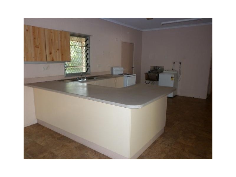 10 Kapalga Street, Tiwi NT 0810