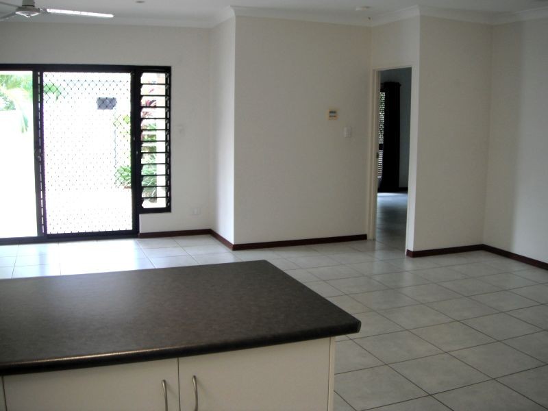 24 Villaflor Cres, Darwin NT 0800