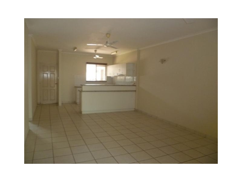 2/34 Forrest Parade, Bakewell NT 0832